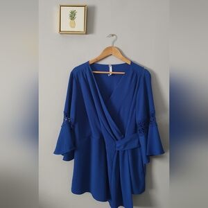 Top Blouse Ny collection  Color Blue Size 2X Bell Sleeves Style Wrap Good Condit